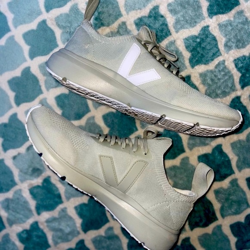 ๐ VEJA x Rick Owens Sneakers ๐ - Picture 1 of 11